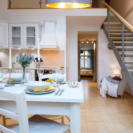 Modern Apartment Charvatova Praha Exteriér fotografie