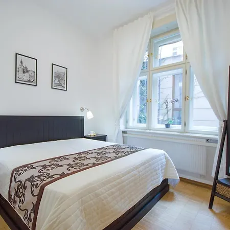 Modern Apartment Charvatova Praha Exteriér fotografie