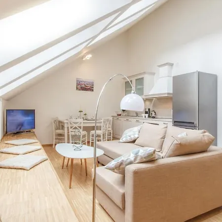Modern Apartment Charvatova Praha Exteriér fotografie