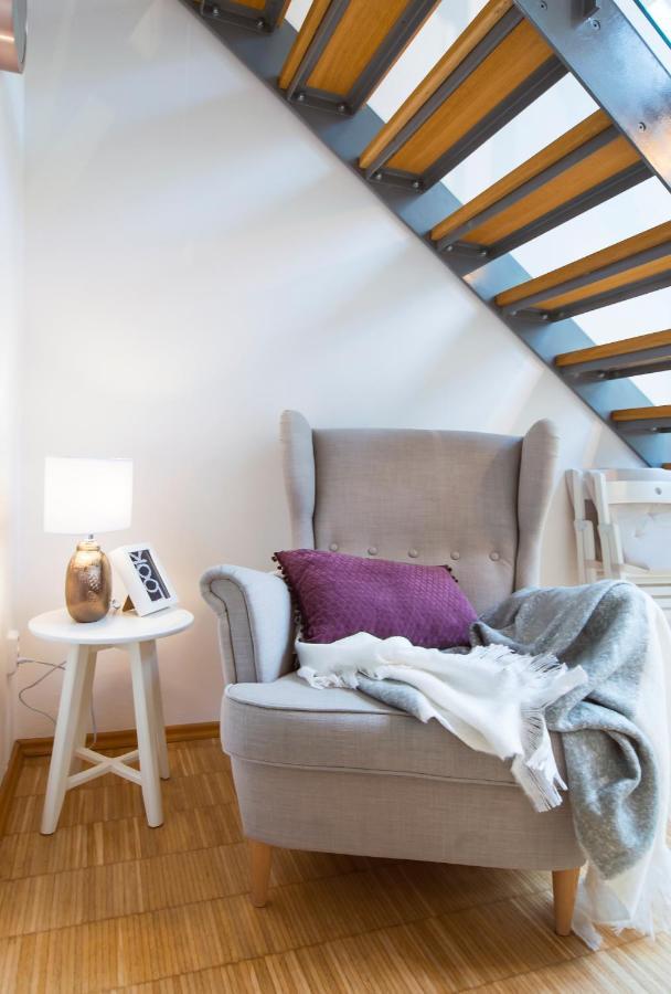 Apartmán Modern Charvatova Praha