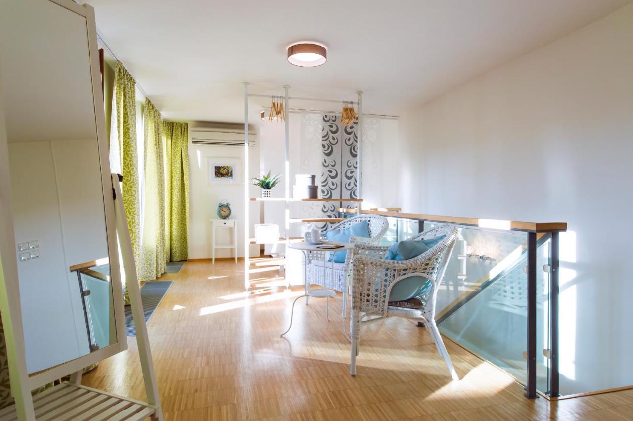 Modern Charvatova Apartmán Praha